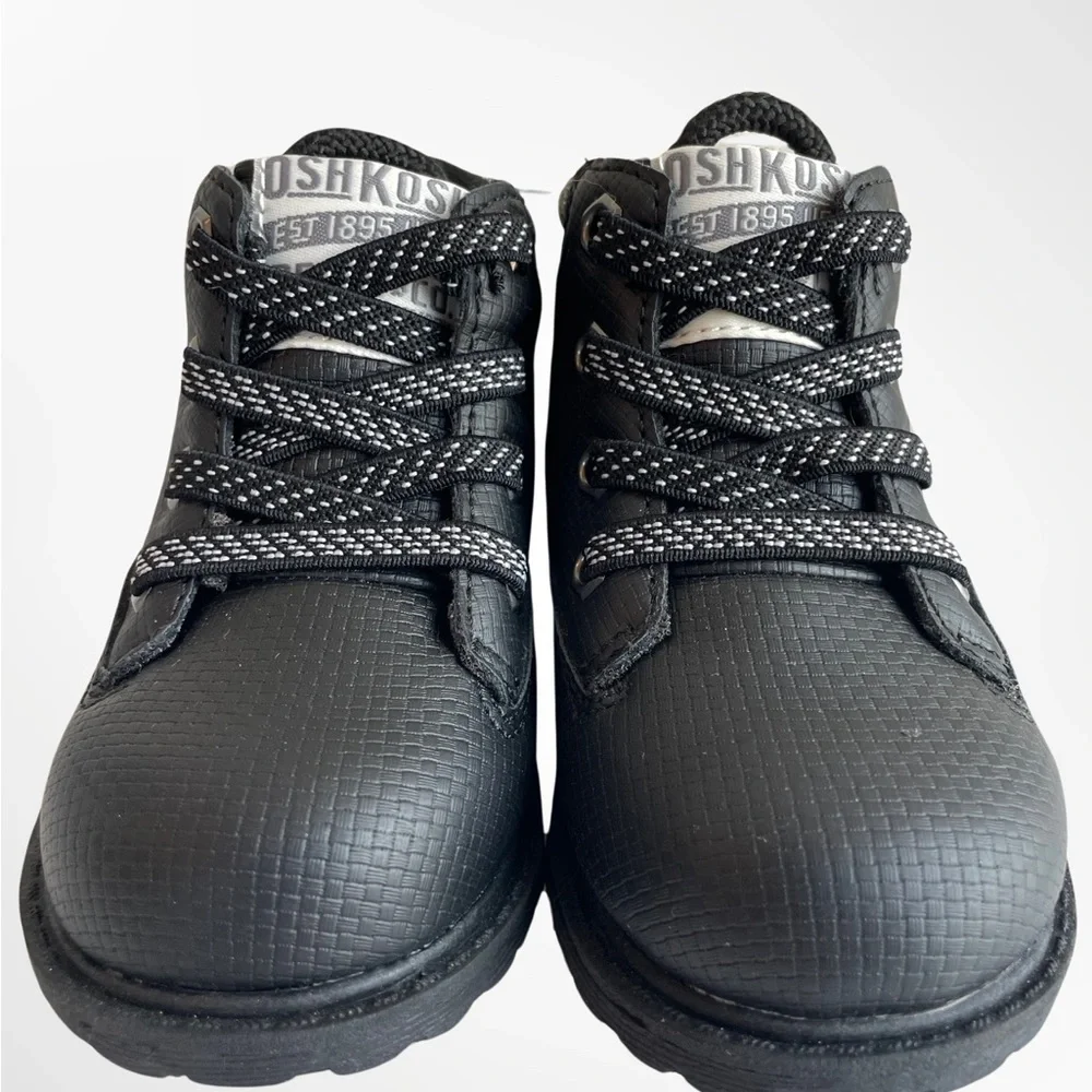 NWT Osh Kosh Toddler Boys Ramon Boots